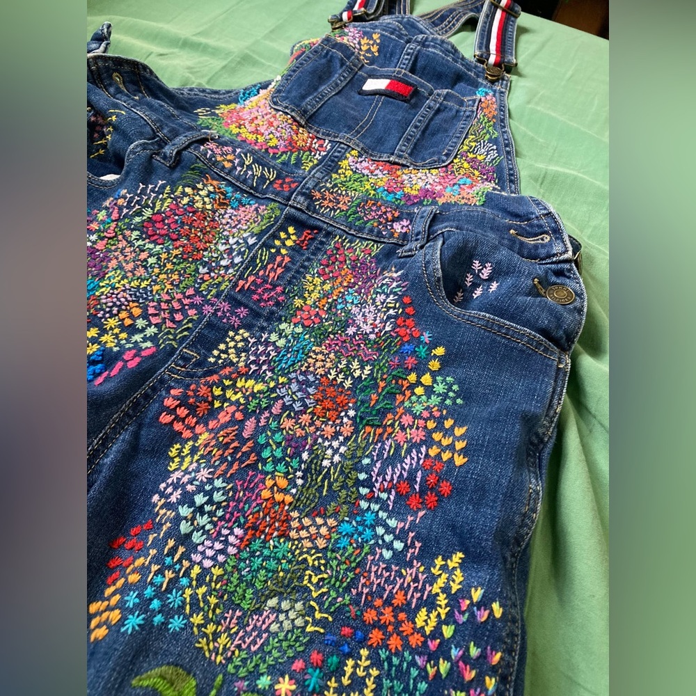 Tommy Hilfiger hand embroidered overalls Size 8
